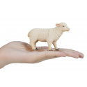 Figura de oveja realista y detallada de 8x5x3 cm para juego infantil o decoración de granja.