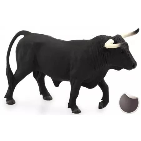 Escultura detallada de toro español, figura decorativa que simboliza fuerza y tradición.
