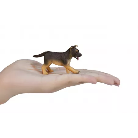 Figura realista de cachorro de pastor alemán pintada a mano para colección