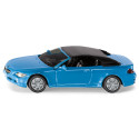 Coche de juguete BMW 645i en miniatura fabricado en metal y plástico con detalles realistas.