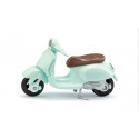 Miniatura de moto Vespa 125 GTS Súper de Siku en color verde menta con manillar móvil