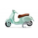 Miniatura de moto Vespa 125 GTS Súper de Siku en color verde menta con manillar móvil
