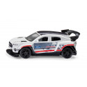Miniatura metálica del coche eléctrico Ford Mustang Mach-E 1400 de Siku con detalles de competición.