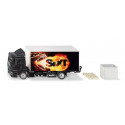 Camión de juguete MAN Sixt escala 1:50 con plataforma elevadora funcional, palet y caja de rejilla.
