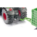 Tractor de juguete Fendt 942 Vario con segadora frontal a escala 1:50 fabricado en metal y plástico.