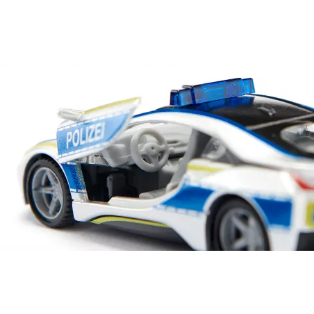 Coche de policía de juguete BMW i8 a escala 1:50 con puertas que se abren y neumáticos cambiables.