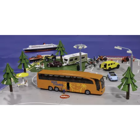 Autocar Mercedes-Benz Travego a escala 1:50 de Siku, miniatura de juguete en metal y plástico.