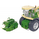 Picadora Krone Big X 580 a escala 1:32, juguete detallado de metal y plástico.