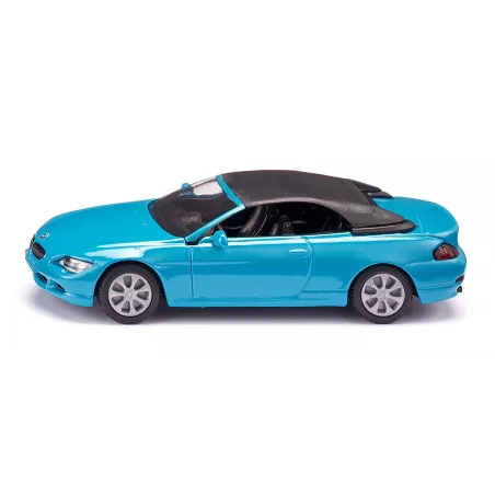 Set de coches convertibles de juguete Siku con Mercedes SLK, Audi R8 Spyder y BMW 645i en miniatura.