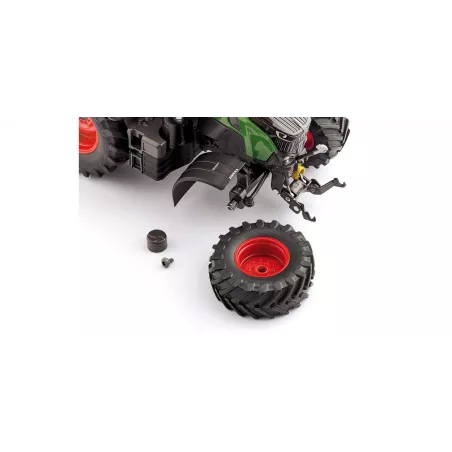 Réplica a escala 1:32 del tractor Fendt 728 Vario con detalles de ingeniería para coleccionistas.