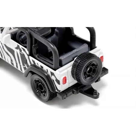 Jeep Wrangler Safari de juguete Siku, miniatura metálica todoterreno con ruedas grandes y enganche.