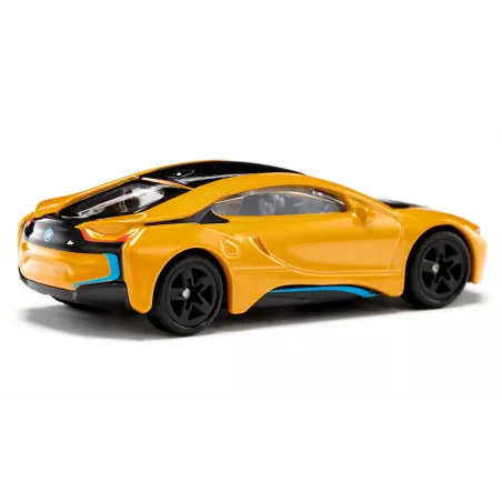 Modelo a escala Siku del deportivo BMW i8 en color amarillo dorado, fabricado en metal y plástico.