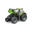 Tractor de juguete Deutz 8280 TTV de Bruder a escala 1:16