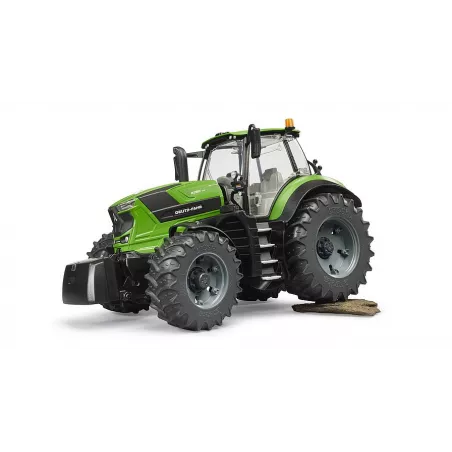 Tractor de juguete Deutz 8280 TTV de Bruder a escala 1:16