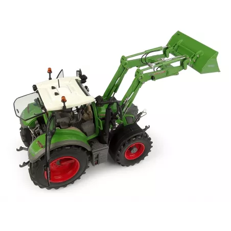 Tractor Fendt 618 Vario con pala frontal a escala 1:32 de Universal Hobbies para coleccionistas.