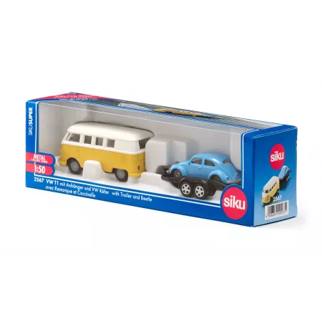 Furgoneta VW T1 clásica con remolque transportando un coche VW Beetle a escala 1:50.