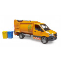 Camión de basura de juguete MB Sprinter de Bruder a escala 1:16 con contenedor basculante funcional
