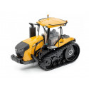 Réplica a escala 1:32 del tractor Challenger MT 867 en metal y plástico con detalles realistas de alta precisión.