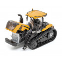 Réplica a escala 1:32 del tractor Challenger MT 867 en metal y plástico con detalles realistas de alta precisión.