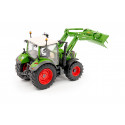 Tractor Fendt 313 Vario a escala 1:32 con cargador frontal de metal para dioramas agrícolas.