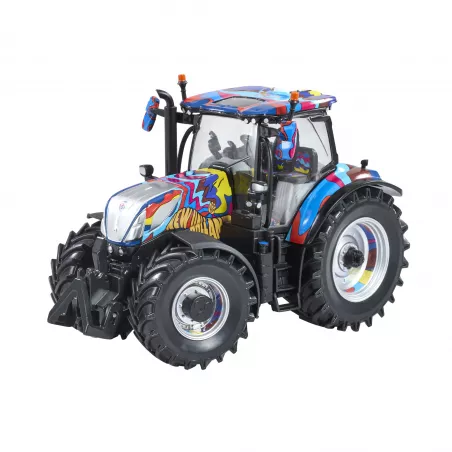 Réplica a escala 1:32 del tractor New Holland T7.300 Edición Limitada 60 Aniversario de Britains para coleccionistas.