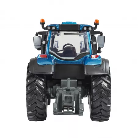 Tractor Valtra T234 turquesa equipado con cargador frontal