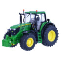 Réplica a escala 1:32 del tractor John Deere 6195M de Britains para coleccionistas.