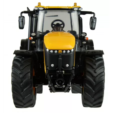 Réplica a escala 1:32 del tractor JCB Fastrac 8330 de Britains para coleccionistas.