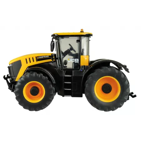 Réplica a escala 1:32 del tractor JCB Fastrac 8330 de Britains para coleccionistas.