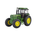 Tractor John Deere 4450 a escala 1:32 de Britains, réplica detallada para coleccionistas.