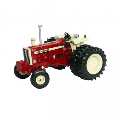 Réplica a escala 1:32 del tractor clásico Case IH Farmall 1206 de Britains para coleccionistas.