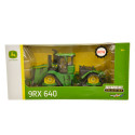 Tractor articulado John Deere 9RX 640 a escala 1:32 de Britains con orugas realistas para coleccionistas.