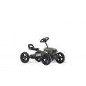 Kart de pedales Jeep Buzzy Sahara de Berg para niños con diseño todoterreno de cuatro ruedas.