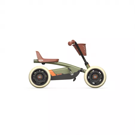 Kart de pedales infantil BERG Buzzy Retro 2 en 1 verde con asiento ajustable y cuatro ruedas estables.