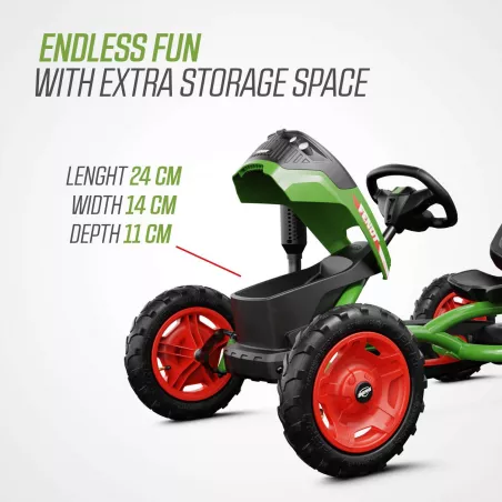 Kart de pedales BERG Buddy Fendt infantil con diseño de tractor verde y ruedas de tacos