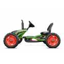 Kart de pedales BERG Buddy Fendt infantil con diseño de tractor verde y ruedas de tacos