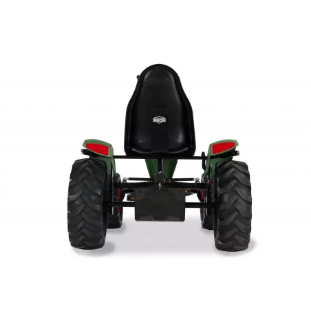 Kart de pedales BERG XL Fendt BFR con diseño de tractor y asiento ajustable para niños.