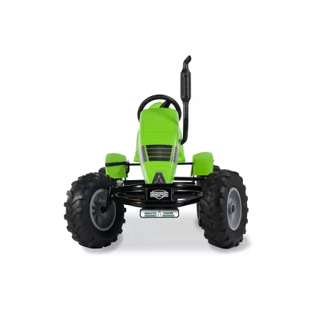 Kart de pedales Berg XL Deutz-Fahr BFR con diseño de tractor agrícola para niños.