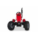 Kart a pedales BERG XXL Case IH BFR con diseño de tractor y neumáticos agrícolas.