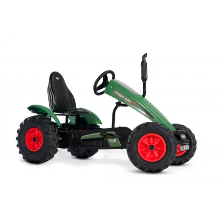 Kart de pedales BERG XXL Fendt BFR con chasis extragrande y diseño de tractor para aventuras al aire libre.