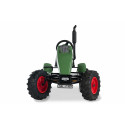 Kart de pedales BERG XXL Fendt BFR con chasis extragrande y diseño de tractor para aventuras al aire libre.