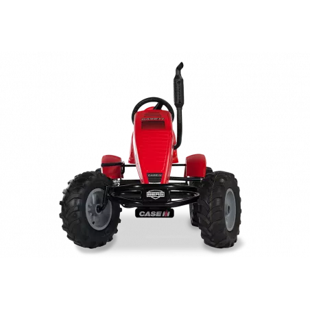 Kart de pedales BERG XL Case IH BFR-3 con diseño de tractor y sistema de tres marchas.