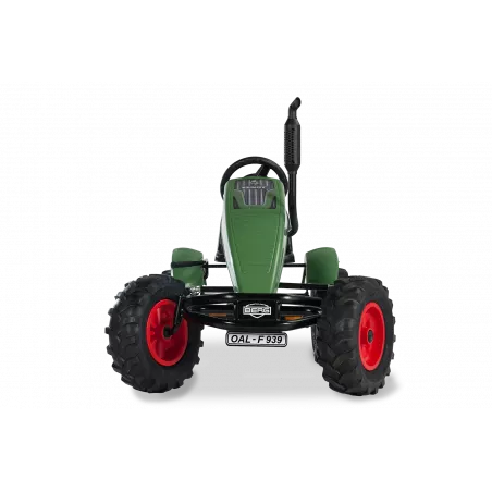 Kart de pedales BERG XL Fendt BFR-3 con diseño de tractor, tres marchas y neumáticos todoterreno.