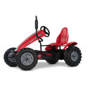 Kart eléctrico de pedales BERG XXL Case IH E-BFR inspirado en tractor Case IH con motor de asistencia de 250W.