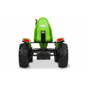 Kart de pedales eléctrico BERG XXL Deutz-Fahr E-BFR con diseño de tractor agrícola y motor de 250W.