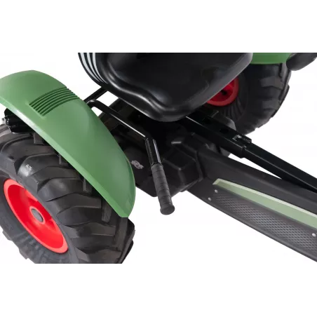 Kart eléctrico de pedales BERG XXL Fendt E-BFR con motor de 250W y diseño de tractor Fendt.