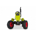 Kart de pedales eléctrico BERG XXL Claas E-BFR-3 con diseño de tractor agrícola y motor asistido.