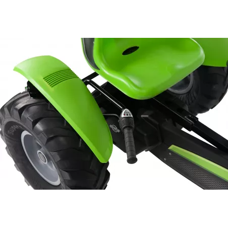 Kart de pedales eléctrico Berg XXL Deutz-Fahr con diseño de tractor y motor de 250W.