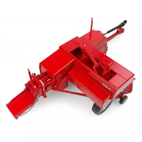 Réplica a escala 1:32 del tractor Massey Ferguson 224 de Universal Hobbies, miniatura de colección de alta precisión.