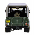 Miniatura a escala 1:32 del Land Rover Defender 90 verde de Britains, todoterreno clásico para coleccionistas.